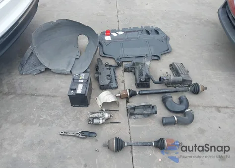 2018 Volkswagen Passat 2.0T R-Line/2.0T S из США, поврежденный, VIN 1VWAA7A30JC015825